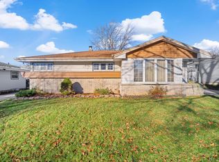 3034 E Wanda Ave, Cudahy, WI 53110