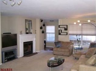 7566 Kirky Ct, Saint Louis, MO 63119