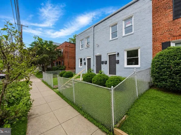 5433 C St SE, Washington, DC