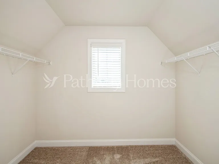 118 Wembury Ln — Photo 13