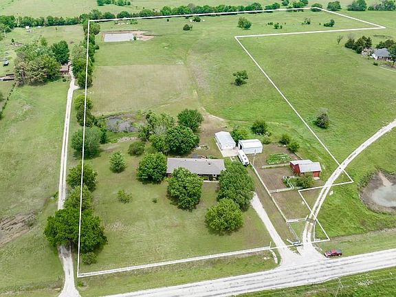 4th image of 1765 County Road 1425