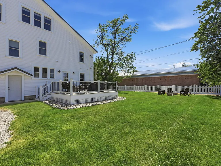 5013 New St #2-ID1593914P — Photo 58