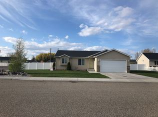 1039 S Midway Ave, Ammon, ID 83406