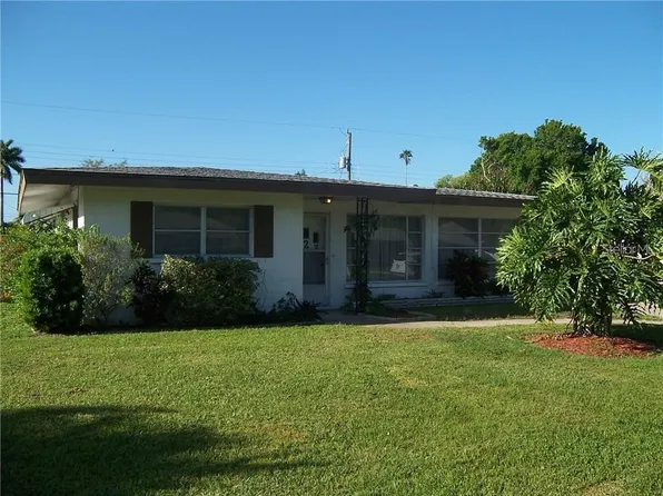 423 46th St W, Palmetto, FL 34221