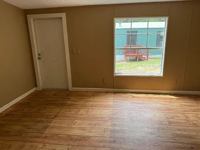 55 Valley View Dr — Photo 5