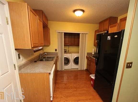 5th image of 821 Bonnie Glen Dr SE