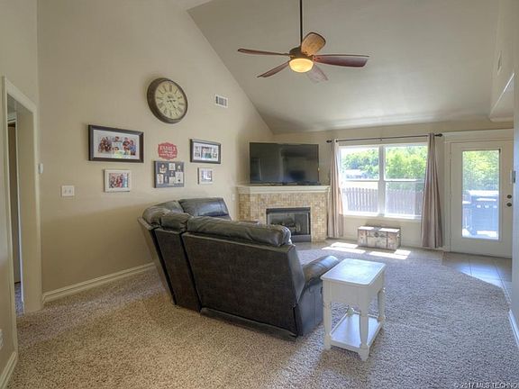5th image of 2609 Highwood Pl