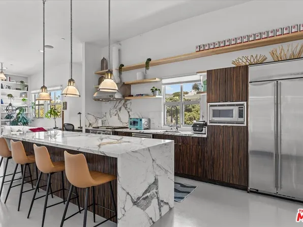 212 Marine St Unit 301, Santa Monica, CA 90405