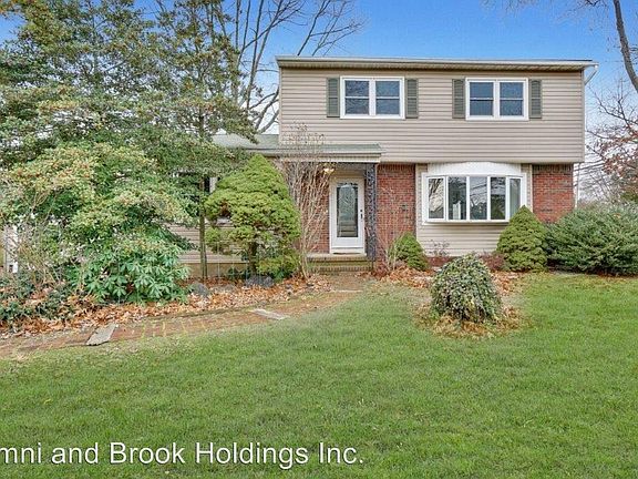 3rd image of 44 Sand Creek Ln