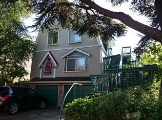 302 18th Ave E, Seattle, WA 98112