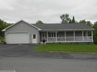 84 University St, Presque Isle, ME 04769