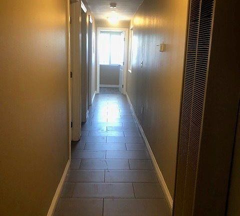 4th image of 10952 Wilmington Ave #1/2