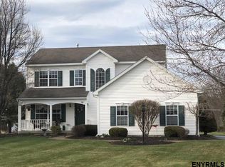 16 Redfield Park, Clifton Park, NY 12065