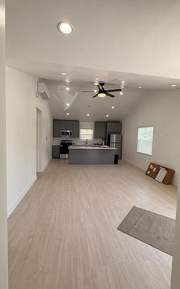 6929 Purdy Ave — Photo 6