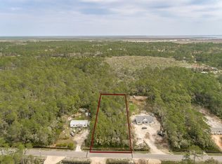 1613 Peachtree Rd, Apalachicola, FL 32320