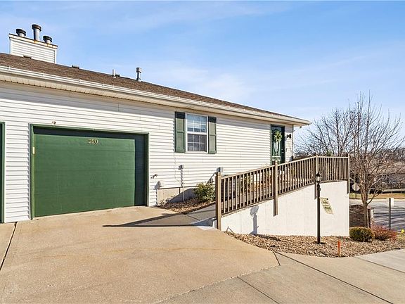 2nd image of 220 E Hansen Ct