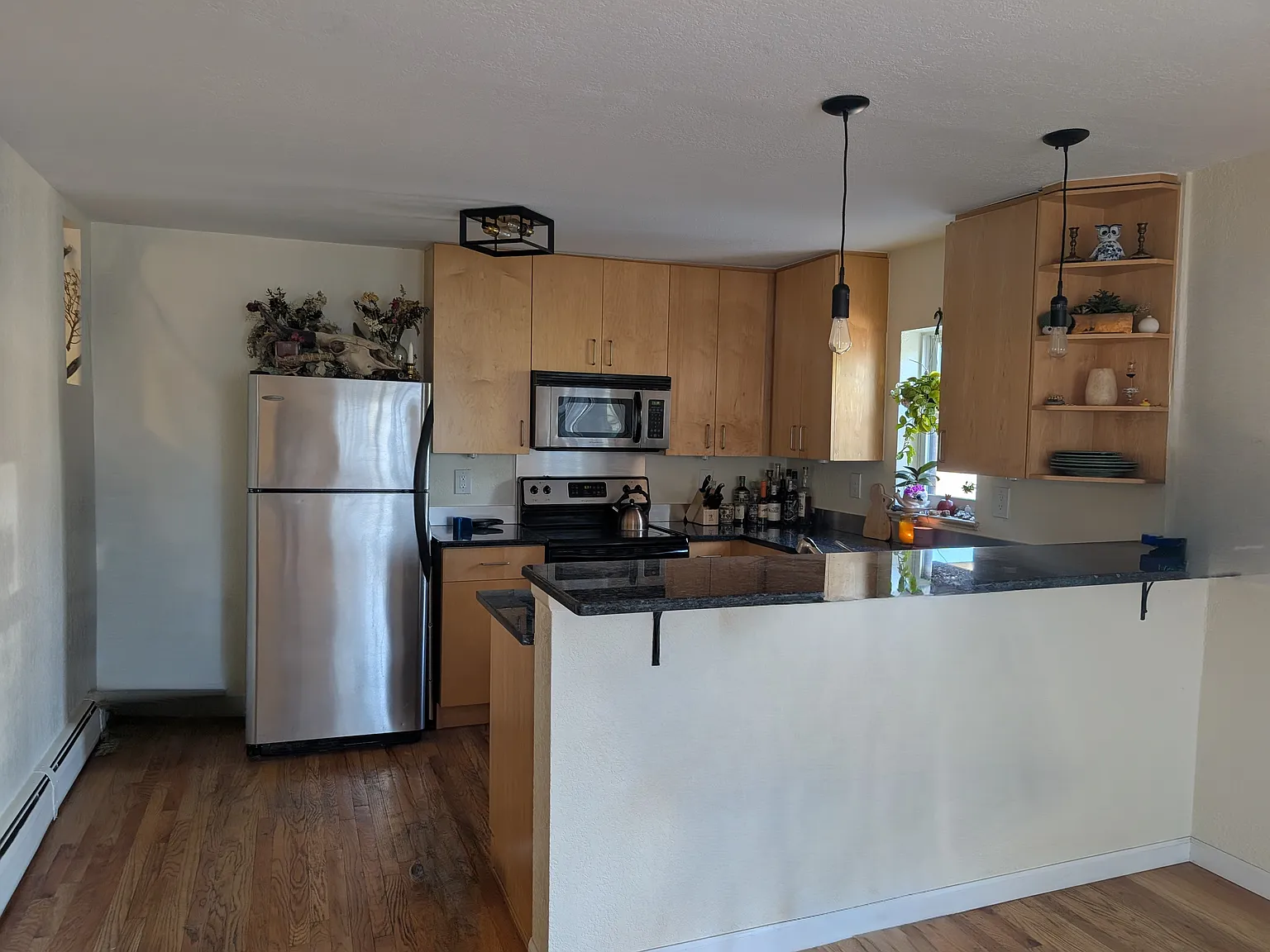 1 bed, 700 sqft, $2,195 — Photo 3