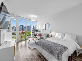 231 Fort York Blvd #2210, Toronto, ON M5V1B2