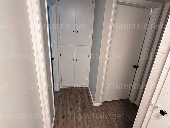 4th image of 6213 N Parkview Dr
