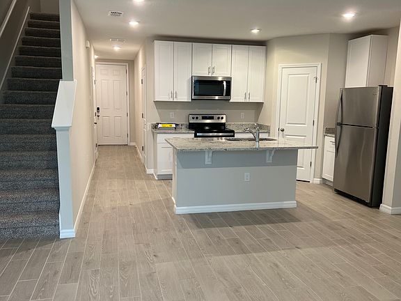 4th image of 17024 Coral Key Dr