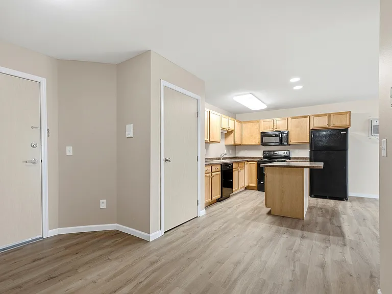 Minot Place Apartments — Photo 8
