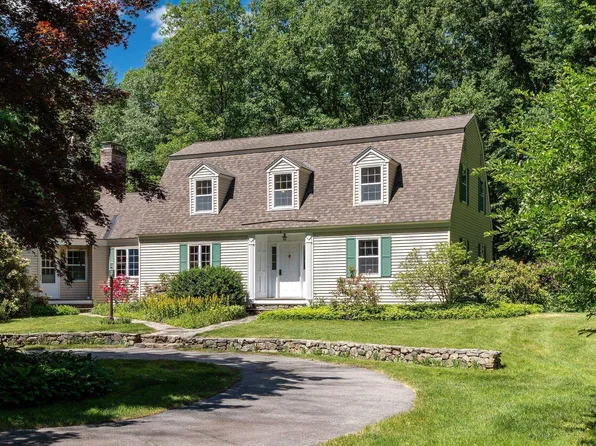 12 Olde Road, Hampton, NH 03842