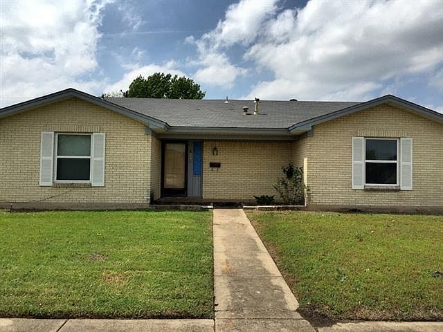1st image of 1629 Crestpark Dr