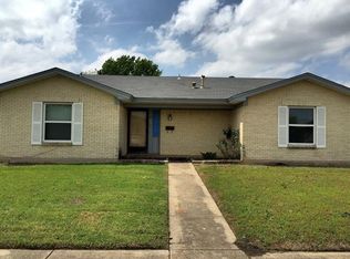 1629 Crestpark Dr, Garland, TX 75042