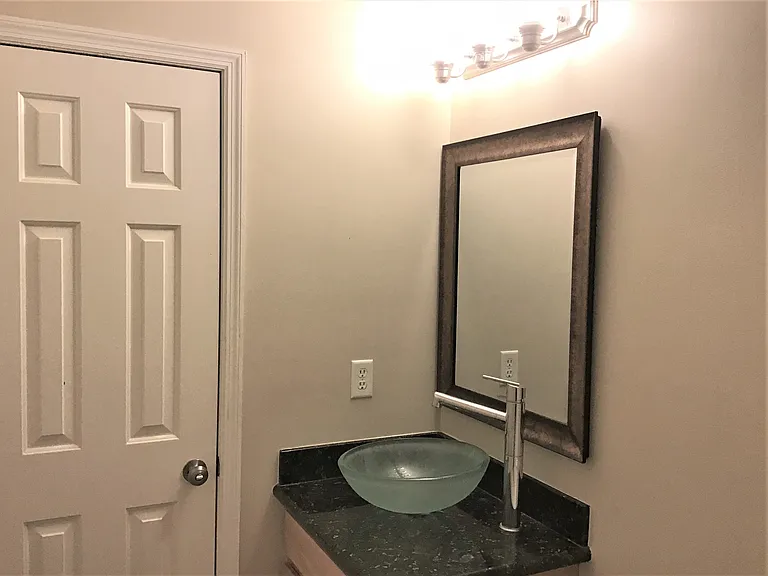 142 Cotillion Cres — Photo 14