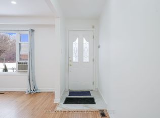 50 Applemore Rd, Toronto, ON M1B1R6