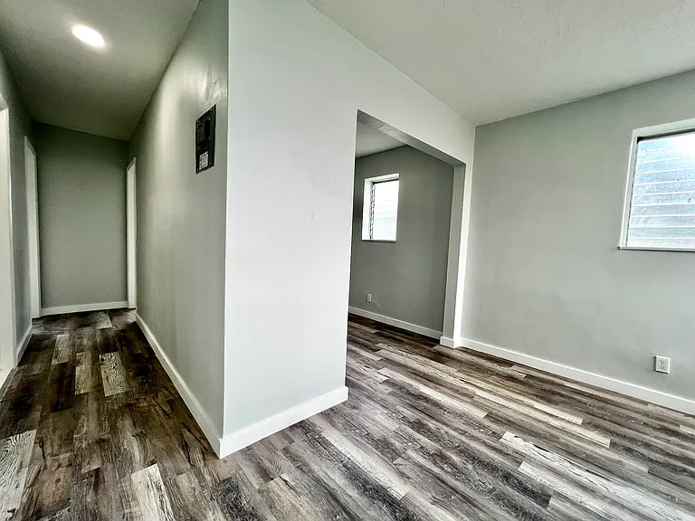 801 NW 7th Ave #1 — Photo 4