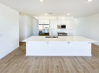 1780 Valley Rd S, Madera, CA 93636