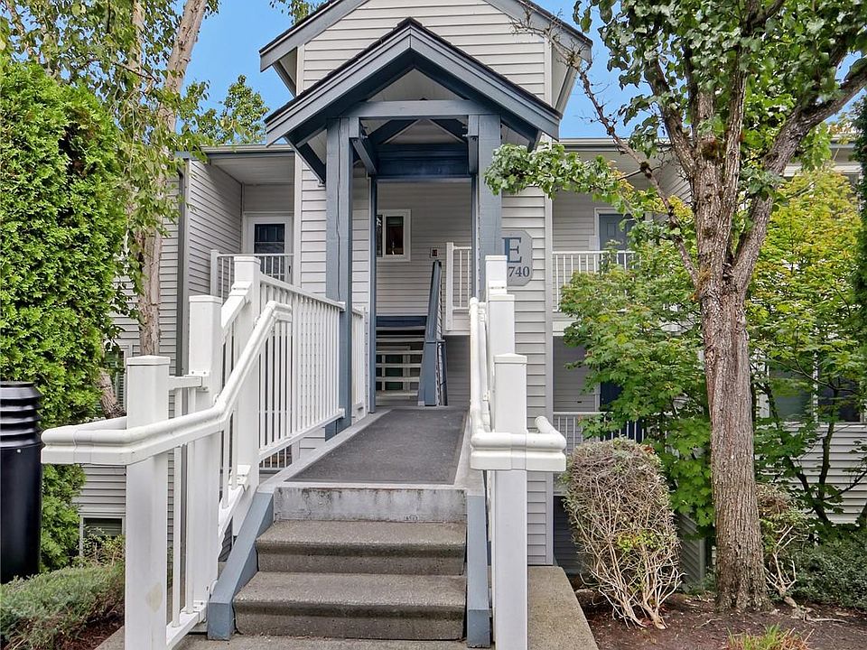 1st image of 12740 NE 10th Pl APT E102