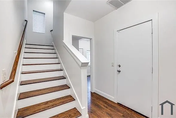 1917 Ashby St #10-E — Photo 3