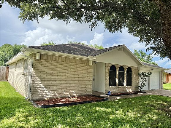 2nd image of 8306 Bee Meadow Ln