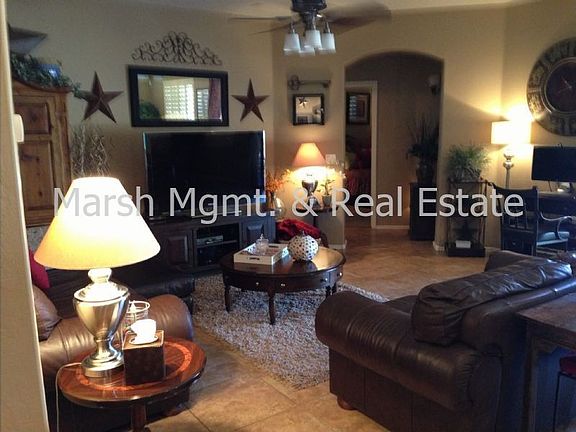 4th image of 2481 E Parkview Dr