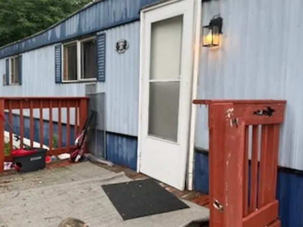 24 Liam Ln, Carlisle, PA 17015