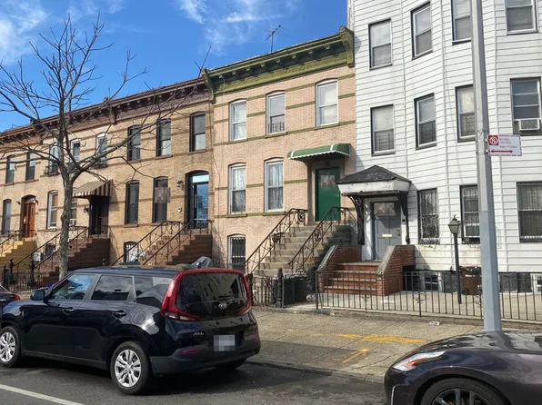 2089 Pacific St, Brooklyn, NY 11233