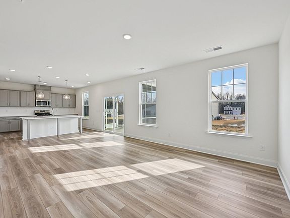 3rd image of 1036 Bolton Pointe Dr