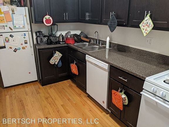 4th image of 4508 N Hazel St Floor 2