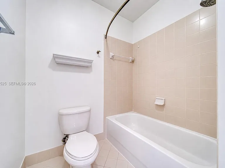 3365 NE 11th Dr #3365 — Photo 18