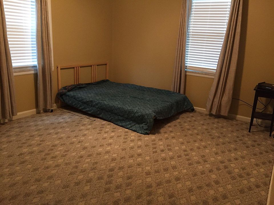 2nd image of 3524 W Shore Rd APT 404