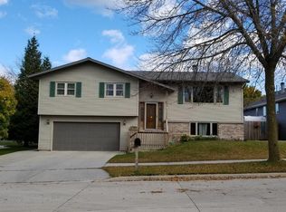 1339 S 25th St, Sheboygan, WI 53081
