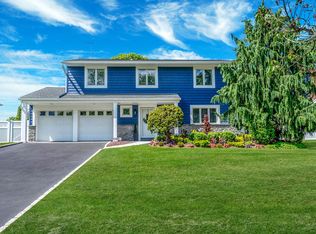 29 Lindron Ave, Smithtown, NY 11787