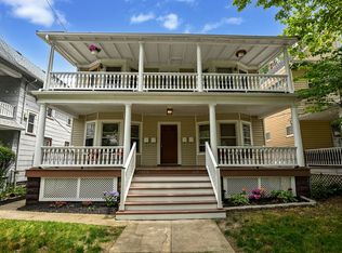 1323 Beach Ave #1, Lakewood, OH 44107