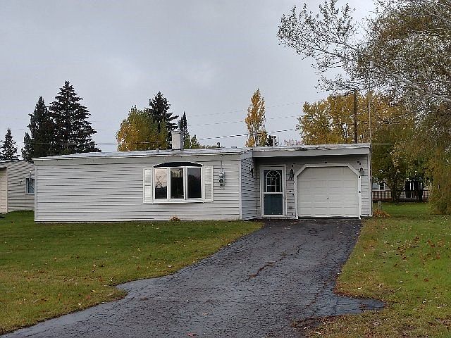 1st image of 13 Cedar St