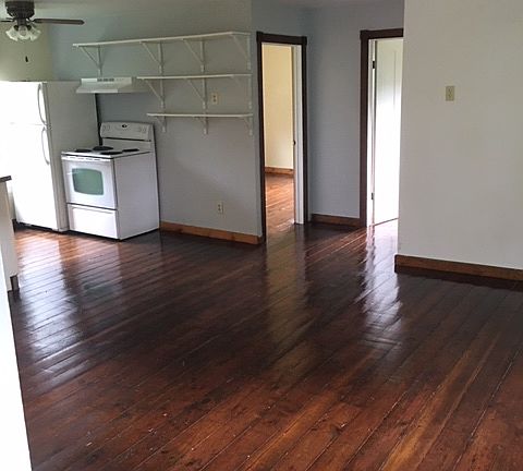 3rd image of 500 Fritz Rd