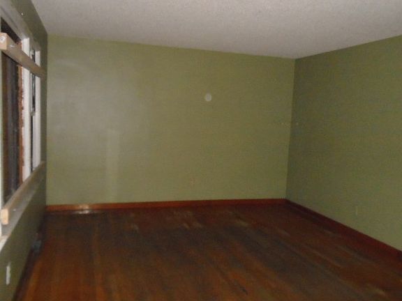 2nd image of 1340 Price Ave