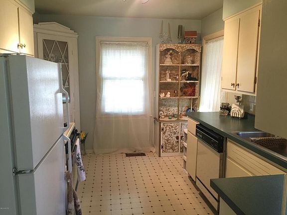 4th image of 2640 Brooklyn Ave SE