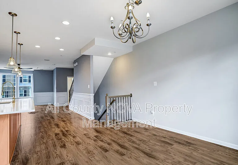 2908 Pinebrook Rd — Photo 20